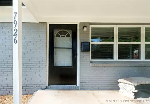 7926 E 27th Ct, Tulsa, OK 74129 photo 4