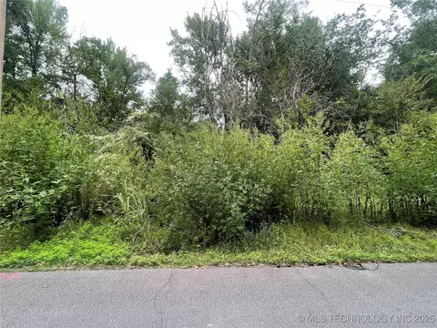 Tamaroa Street, Muskogee, OK 74401