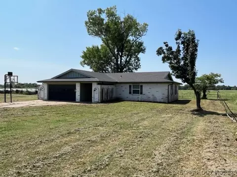 18425 S 270 Rd, Morris, OK 74445