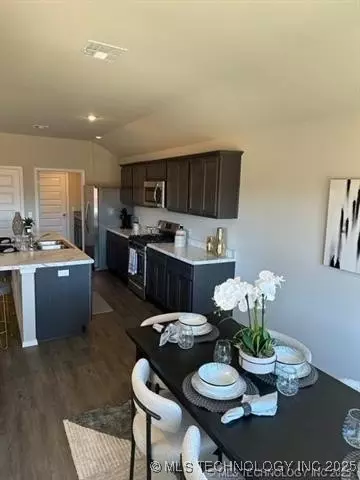 750 S Cherokee Ave, Haskell, OK 74436 photo 9