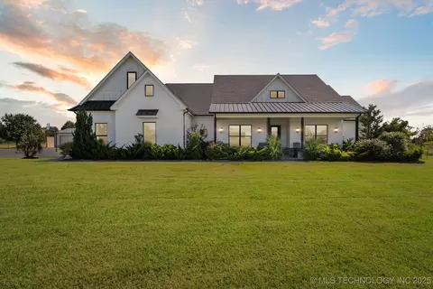 5634 E 186th St S, Bixby, OK 74008