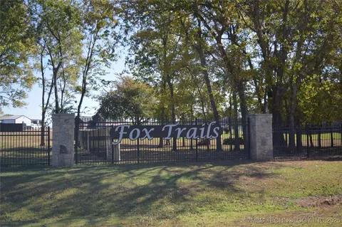 293 Rd Ave E, Coweta, OK 74429