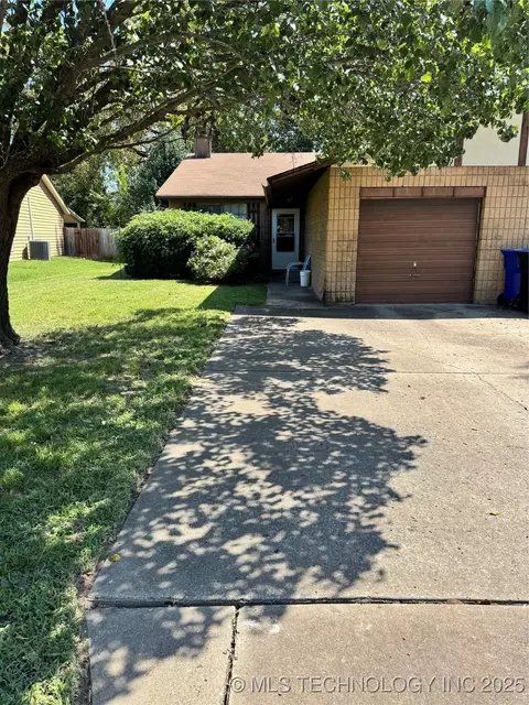 4517 S Gum Ave, Broken Arrow, OK 74011