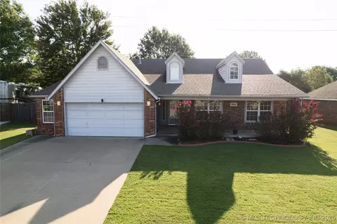 4511 S Narcissus Ave, Broken Arrow, OK 74011
