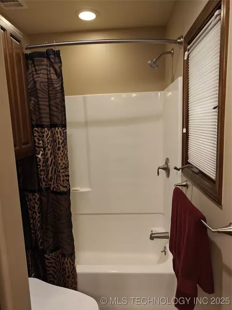 7427 E 68th St, Tulsa, OK 74133 photo 27
