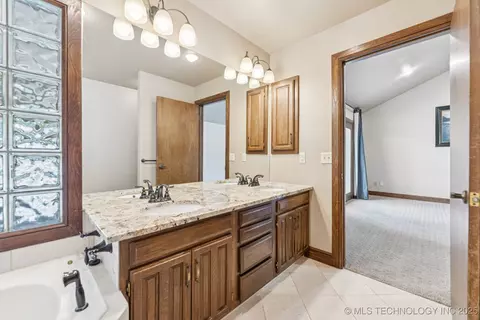 7427 E 68th St, Tulsa, OK 74133 photo 19