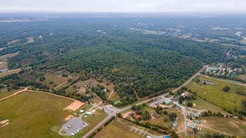 21088 E Steely Hollow Rd, Tahlequah, OK 74464