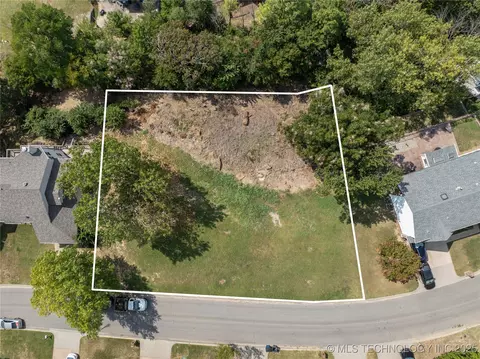 7738 S Canton Ave, Tulsa, OK 74136