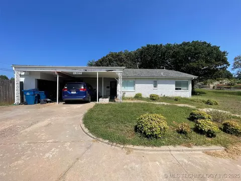 616 Park St, Pawnee, OK 74058