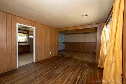 7308 E King St, Tulsa, OK 74115 photo 3