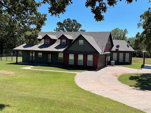 9505 S Rose Rd, Perkins, OK 74059