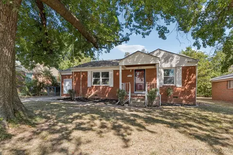 6115 E 4th St, Tulsa, OK 74112