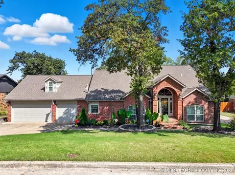 819 Ridge Rd, Sapulpa, OK 74066