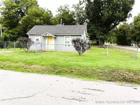 201 N Indianola St, Pryor, OK 74361
