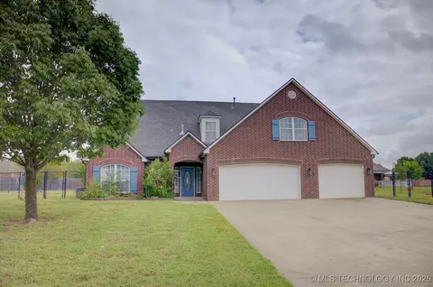 14025 S 261st East Ave, Coweta, OK 74429