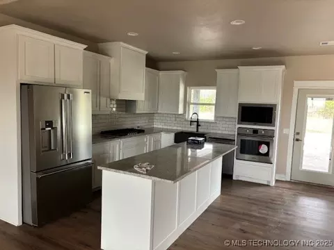 200 Sunset Way, Mead, OK 73449 photo 5