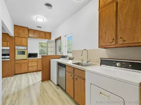 1005 Washington, Ryan, OK 73565 photo 14