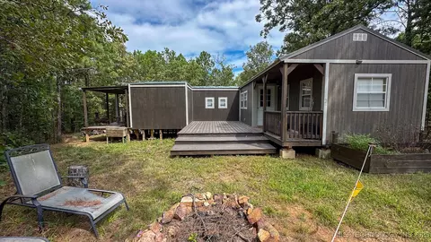 2 True Grit Trl, Pittsburg, OK 74560