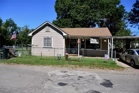 304 W Barclay St, Henryetta, OK 74437