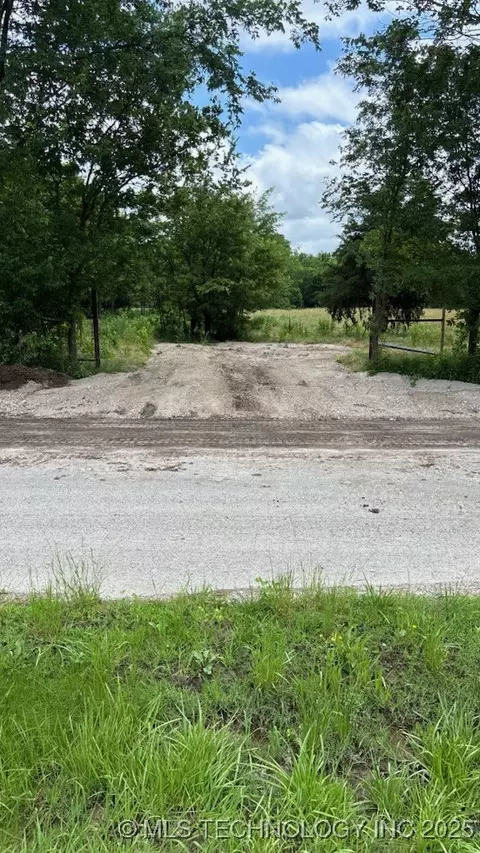 000 Creager Rd, Beggs, OK 74047