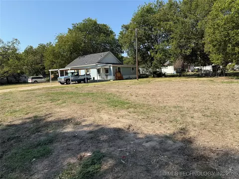 Exterior - 629 E Broadway, Ardmore, OK 73401 photo 6 of 8