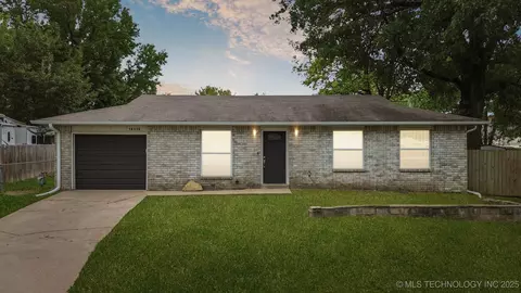 14336 S 299th East Ave, Coweta, OK 74429