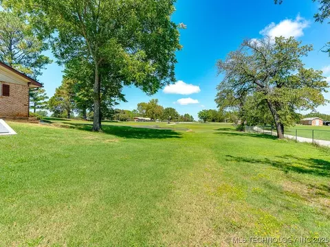 211 Byng Dr, Ada, OK 74820 photo 29