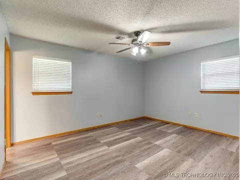 211 Byng Dr, Ada, OK 74820 photo 14