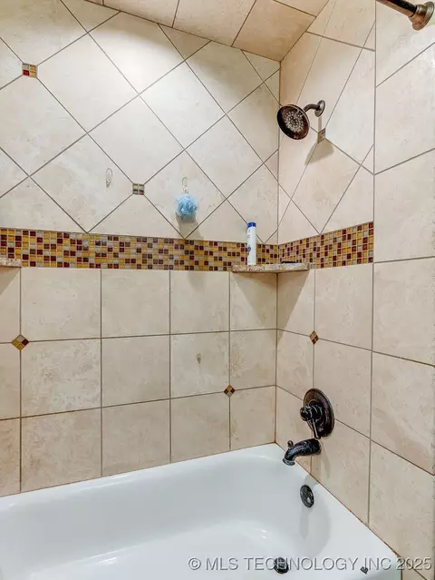 211 Byng Dr, Ada, OK 74820 photo 24