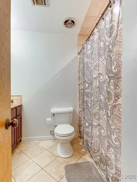 211 Byng Dr, Ada, OK 74820 photo 22