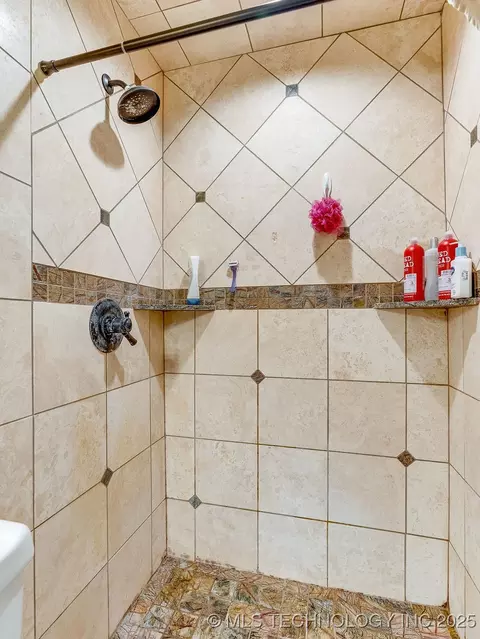 211 Byng Dr, Ada, OK 74820 photo 21