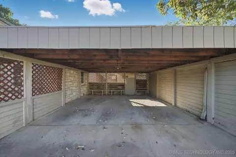 2547 E 18th St E, Tulsa, OK 74104 photo 26