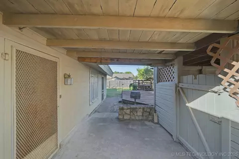 2547 E 18th St E, Tulsa, OK 74104 photo 23