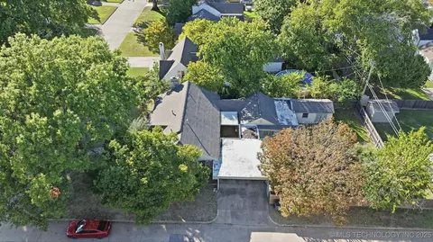 2547 E 18th St E, Tulsa, OK 74104 photo 3