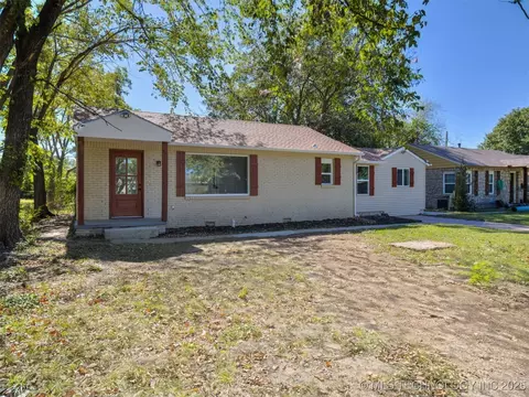 6514 E Pine Pl, Tulsa, OK 74115 photo 1