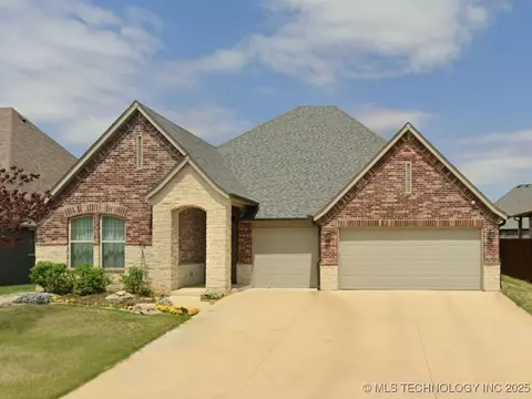 631 E 126th St, Jenks, OK 74037