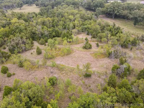 E Blue Springs Road, Coleman, OK 73432