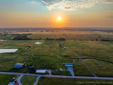8 N 3990 Rd, Dewey, OK 74029