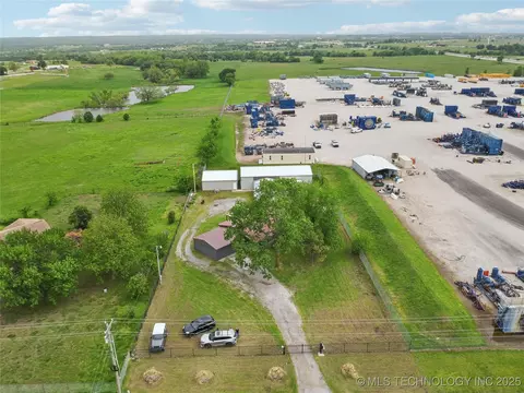 10246 Hectorville Rd, Mounds, OK 74047