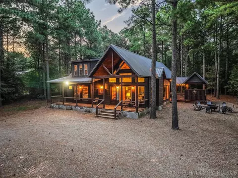 135 Stone Pne, Broken Bow, OK 74728