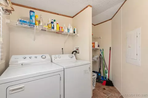 420229 E 1144 Rd, Checotah, OK 74426 photo 11