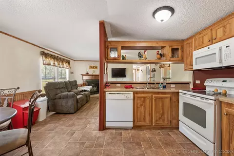 420229 E 1144 Rd, Checotah, OK 74426 photo 9
