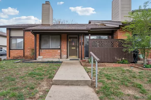 11031 E 11th Place 3-1a, Tulsa, OK 74128
