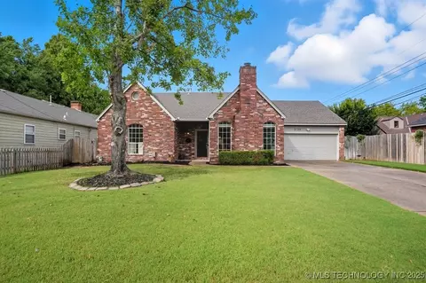 3135 E 17th St, Tulsa, OK 74104
