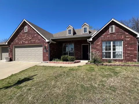 8434 N 76th East Ave, Owasso, OK 74055