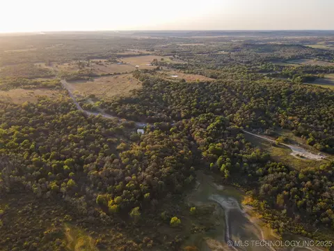 29 E 1220 Rd, Eufaula, OK 74432 photo 2