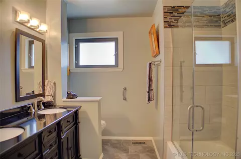 1573 E 58th St, Tulsa, OK 74105 photo 23