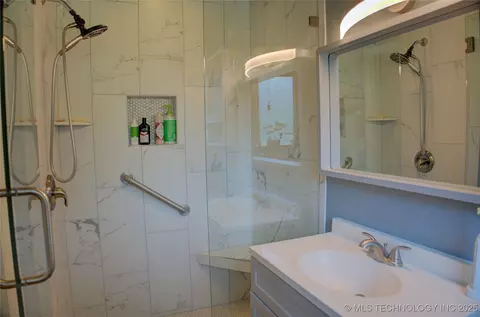 1573 E 58th St, Tulsa, OK 74105 photo 18
