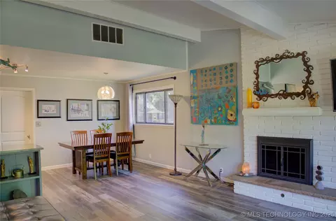 1573 E 58th St, Tulsa, OK 74105 photo 9