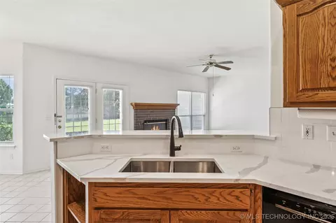1509 E Dover St, Broken Arrow, OK 74012 photo 9